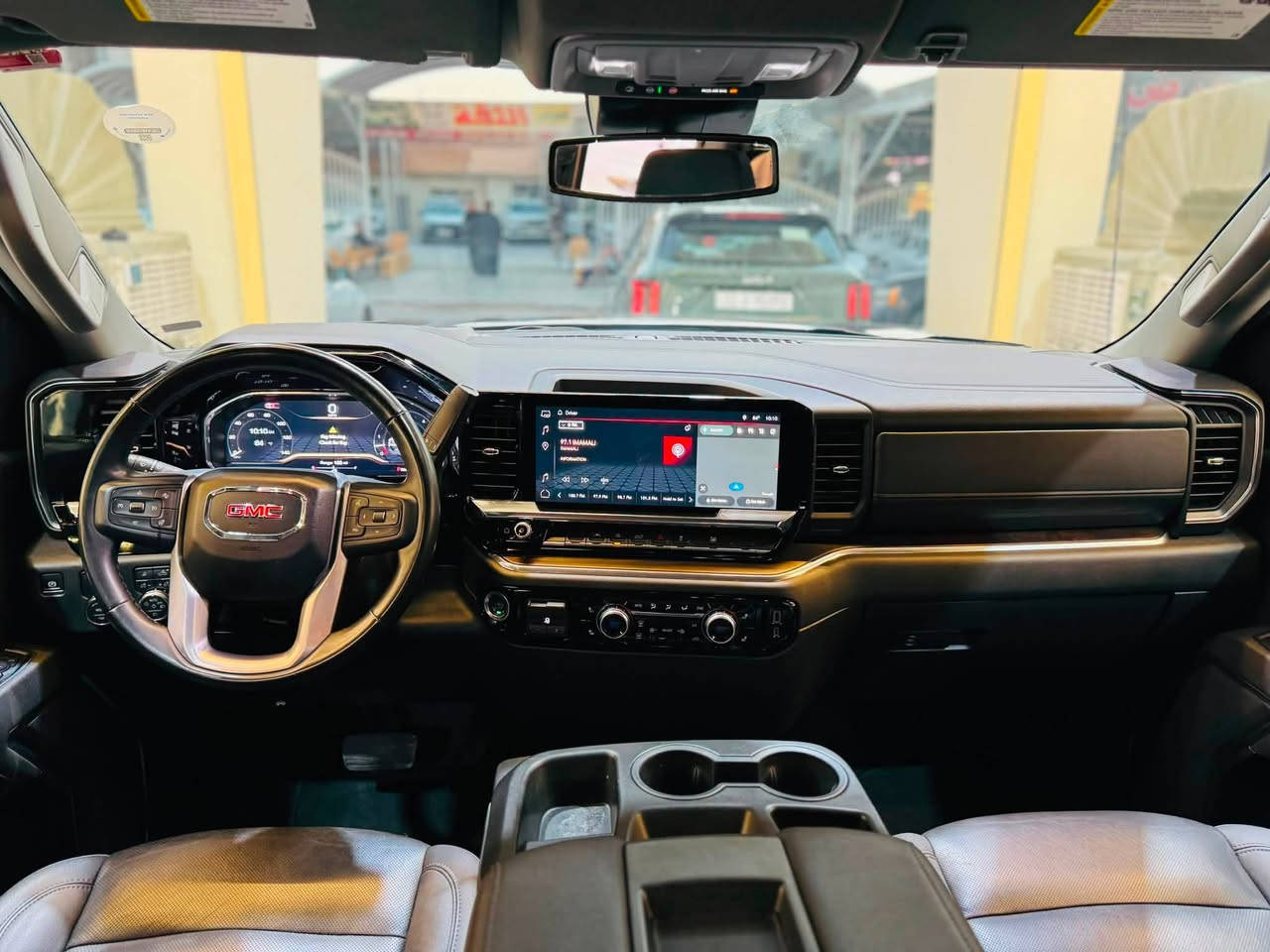 للبيع GMC سيرا  الشكل الجديد موديل 2025
باب خلفي طويل  بدي قصير المرغوب السعر 395 
السياره حادثه شويه بالجاملغ الخلفي وراجع بارد يعني كلين كفاله السياره من الصبغ والحرق والغرق والشاصي كله كفاله مكينه 8 سلندر 5300 فئه السياره slt رقم ارييل دخول جديد مواصفات جلد شاشه جديده تشغيل عن بعد رادار دبل باب جنطه صاج تدفئه كشنات فول تحكم وبصمه وباقي المواصفات اخوان السياره جديده اخت الكلين موبايل ***********
