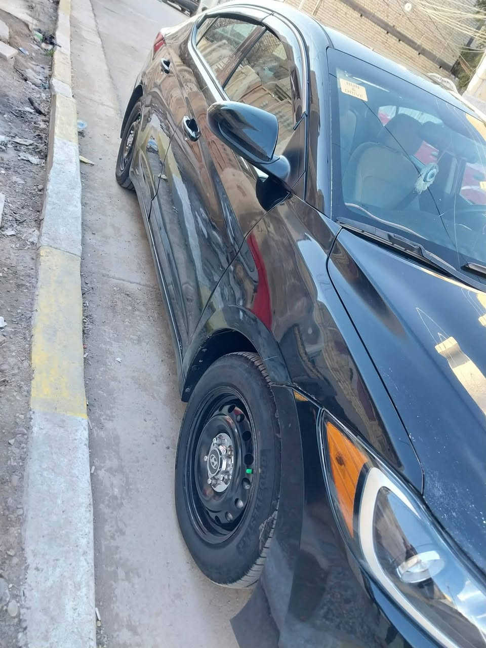 السلام عليكم
للبيع النترا وارد امريكي 
موديل ٢٠١٧ 
رقم اربيل تريد تحويل أو وكالة بكيفك 
مكينة ٢٠٠٠ دوش 
كير اوتو AT المرغوب
٣ قطع صبغ بدون دواخل
كلهه ليبل واحد 
ماشية ٩٠ 
مواصفات SE 
داخل لونين
تدفئة تبريد كهربائيات كلهه شغالة 
شاشة تاب 
وايضا بيهه شاشة داش كام 
تخم تاير جديد 
صدر امامي وخلفي جديد 
لايت عالي وناصي زنون اصلي 
السيارة جديدة ونظيفة  وجاهزة من كل نقص 
السعر ١٠٧ وبيهه مجال بسيط 
عنوان السيارة بغداد 
***********
