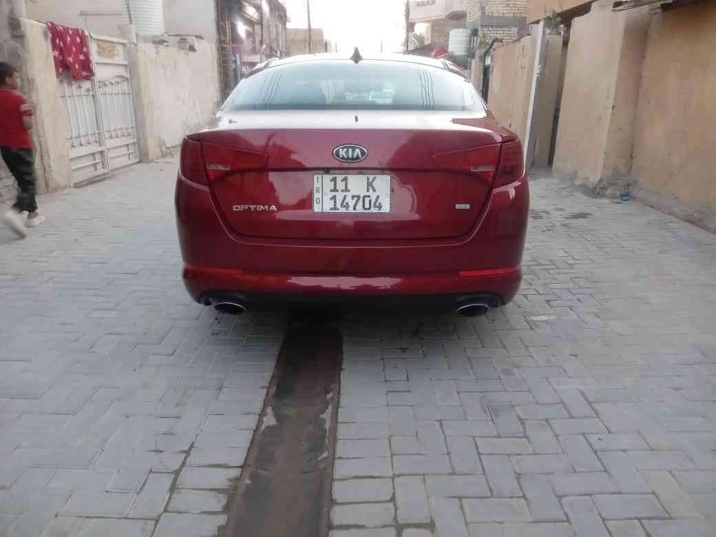 كيا اوبتيما موديل ١٣ امريكي حادثة فقط جنطة وشوية  من جاملغ بدون داخل بدون حوض ضربه سطحية بجم كبس  بدون ايربا ولا سيرفس حجر موجود  محرك ٢٤٠٠ سيارة الباقي مكفول  سعر ١٠٤$وبيه مجال سيارة نضيفة الحمد لله سنويةبسمي رقم بغداد رقم هاتف ***********
