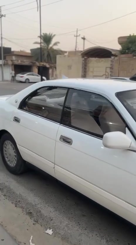 بطة متصل 93
كير محرك شرط
تبريد تدفئة شرط 
بدون صبغ ( فقط جاملغ امامي وخلفي) 
سنوية رقم جديد 2031 
شرط التحويل ، رقم ديالى 
غرفتها حلوة ، 
كهربائيات كلها جديده ، متروح لكهربائي
كل الجام شغال ، 
باتري جديد ضمان بي 6 اشهر
تخم تايرات جديد 
السعر 65 
اطلع بيها تراي من زاخو للفاو 
مكاني صلاح الدين 
التواصل *********** 
تحتاج صور اكثر راسلني
