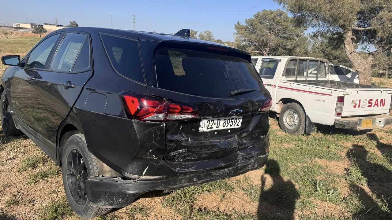 سلام عليكم 
مطلبوب دعامية خلفية ايكونكس موديل 22 مع باب صندوق لهذا لون مع بك لايت


**إذا كنت صاحب هذا الإعلان وتريد حذفه لأي سبب، رجاءا أرسل رسالة إلى الدعم الفني**
