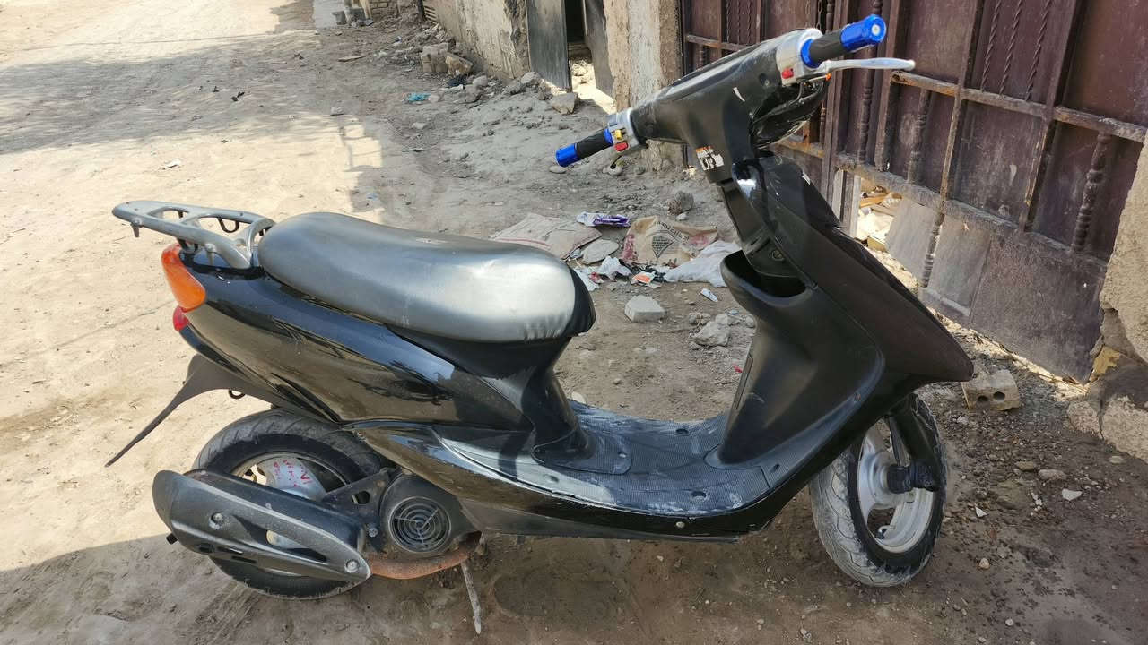 السلام عليكم عصفورية فحل للبيع شغالة هندر واحد قفل استيرن فقل جنطة كهربائيات كلهة شغالة سكن بغداد التاجي لسعر 250 الف قفل
***********
