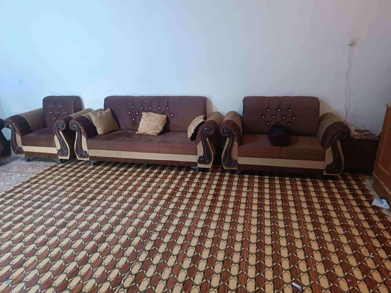 تخم قنفات كامل 10 مقاعد 5 قطع اخو الجديد ما مستعمل وياه كوشات وطبله اشتريتهن ما صارلي حته اسبوعين السعر375


**إذا كنت صاحب هذا الإعلان وتريد حذفه لأي سبب، رجاءا أرسل رسالة إلى الدعم الفني**