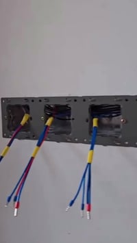 احد اعمالنا الكهربائيه مرحله التقفيل.   مستعدون لعمل  التأسيسات الكهرب...