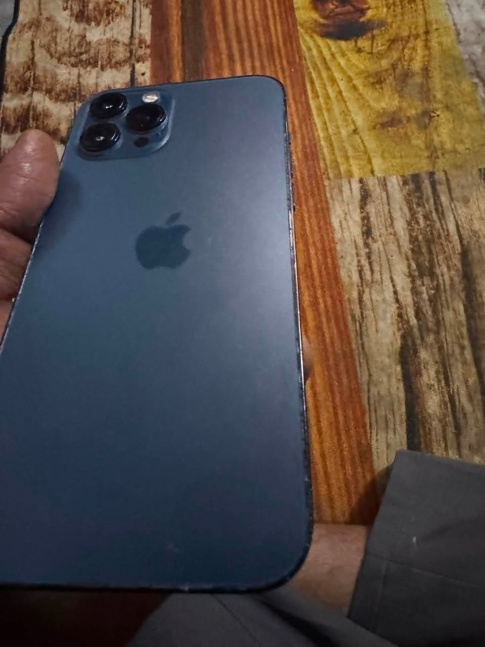 ايفون ١٢ برو ماكس
الجهاز مثل ماً واضح بصور مبدل ضهر وشاشه وبطاريه جهاز ذاكرته ٢٥٦ بي شخوط البطاربه ١٠٠ 
السعر ٣٢٥ بي مجال مكاني البصره 

***********.    واتساب
