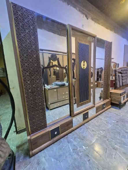 غرفة نوم مستخدمة نظافة فول متوفر شد ونقل مجاني بغداد واتساب فقط ***********
