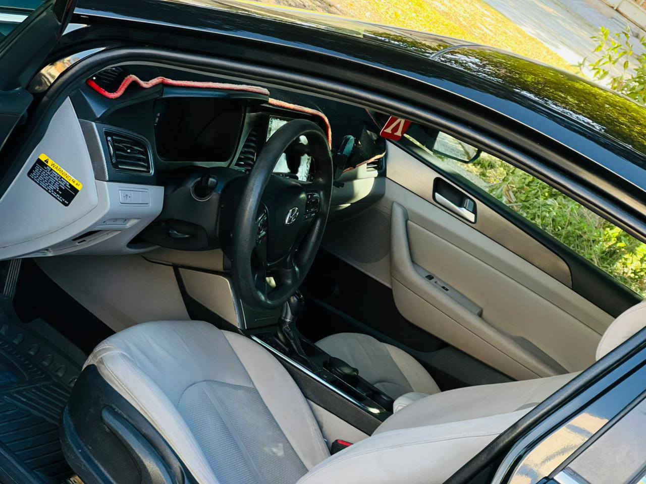 سوناتا مديل 2015 سعر 108قابل اللتاوض الاستفسار تصل *********** وارد أمريكي حادثه ربع جاملق الخلفي بدون دواخل والباقي كفاله عامه من ضربة وصبق والفتح والتبديل مواصفات شاشه كبيره تحكم ستيرن داخل بيجي كشن كهربائي مثبت سرعه مانع انزلاق نضام إيكو حساسات امامي وخلفي مكينه 2400 مكينه وكير مكفولات حته من الفتح حداديه جديده تخم تاير جديد تبريد ثلج ❄رقم أربيل دولي سنويه ل2028 مكان سياره كربلاء مكلف ب نشر
