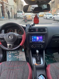 سيارة فولكس واجن جيتا 2012  لون احمر  خليجي   بيه كم قطعة بسيطة بارد م...