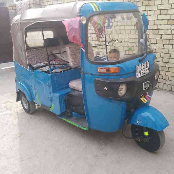 السلام عليكم ورحمة الله وبركاته تكتك لبيع 2021جاهزه من كلشي مكينه كفاله كهربايات كفاله تخم تاير جديد صبغ عام لجباليه تكتك تخبل مال جناي تكتك نقصه بس سايق بالعافيه على لياخضه المكان المدينه بل دسيم السعر
 8 ملاين وبيه مجال حق الجيه  ***********
