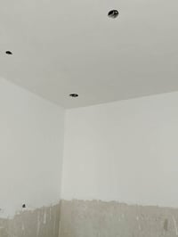 يوجد خلفه لبخ ونثر ترميم واجهات تشميع تطبيك كاشي بياض ... التواصل على ...