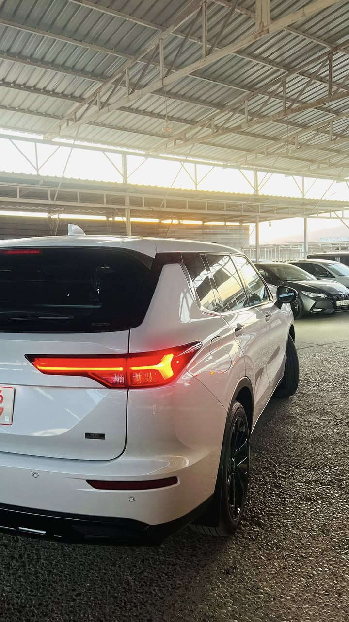 𝑴𝑰𝑻𝑺𝑼𝑩𝑰𝑺𝑰  𝑶𝑼𝑻𝑳𝑨𝑵𝑫𝑬𝑹  
𝑺𝑬  𝑨𝑾𝑪  ‏4x4 2024

موديل  2024

محرك 𝒄 𝒄 2,5 

مواصفات 
شاشه الكتروني 

بصمة
بانوراما

٧ راكب

كشن جلد

كشن تدفئة

ابواب بصمة

ابواب بردة

نظام كاميرا ‏‎  °360 

لايتات ليد زينون

مرايا شفت كهربائي

حساس امامي و خلفي

رادار امامي و خلفي و جانبي

بريك بصمة

صندوق شفت 

سيارة ١ قطعةصبغ بولند

𝑴𝒊𝒍𝒆𝒔مسافة12000

بدون دواخل
يرباك بس سوكان 

سيارة موجود عقرة

☎️ 
***********
