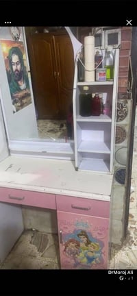 ميز تواليت • غرفة نوم