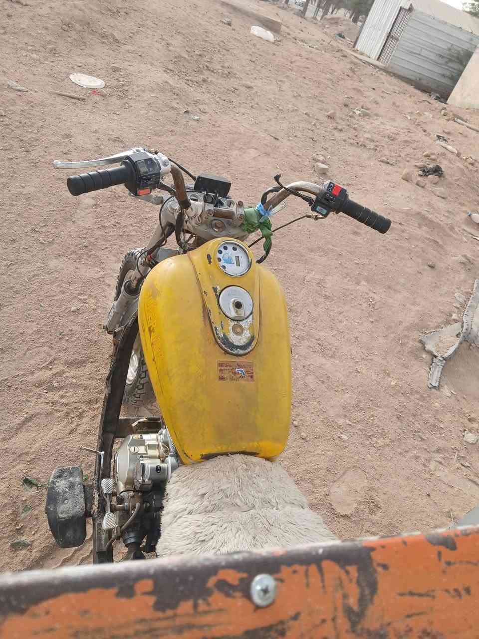 سلام عليكم ستوته لبيع ادوات ادوات مكفوله من سرقه ستوته مكينه جديده وتيرات جدد كهربيات سلف دبلات كله جديد ستوته جاهزه المكان الزبير سوق سوادي ***********.
