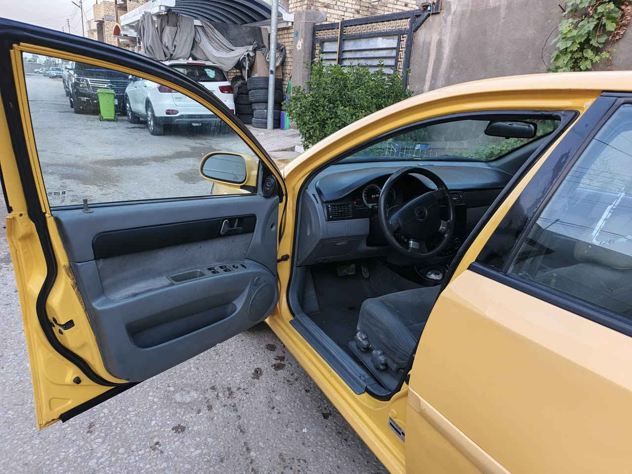 اوبترا للبيع موديل ٢٠١٢ بيه ضربه مصلحه على البارد جاملغ خلفي وتبديل جاملغ امامي سياره نظيفه كولش سعر ٦٥ بيه مجال قليل موبايل ***********
