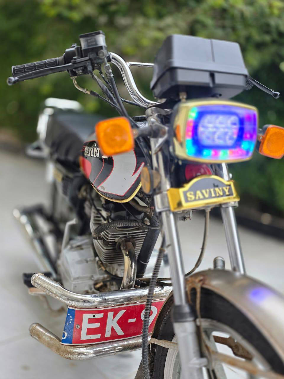 السلام عليكم                           ***********
سيفان 21 كفاله عامه مكينه مكفوله 
كهربائية شغاله اوراق كامله مكان ديالئ الخالص الشراي يتصل
