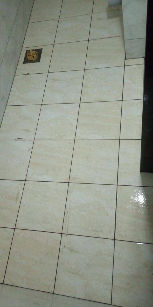 عملي داخل احياء كربلاء  سيراميك بورسلين وتصفير الارضيات  
ألتزام في العمل مع جوده متفرغ حاليا للعمل 
***********
او واتساب
#العراق#كربلاء المقدسه
