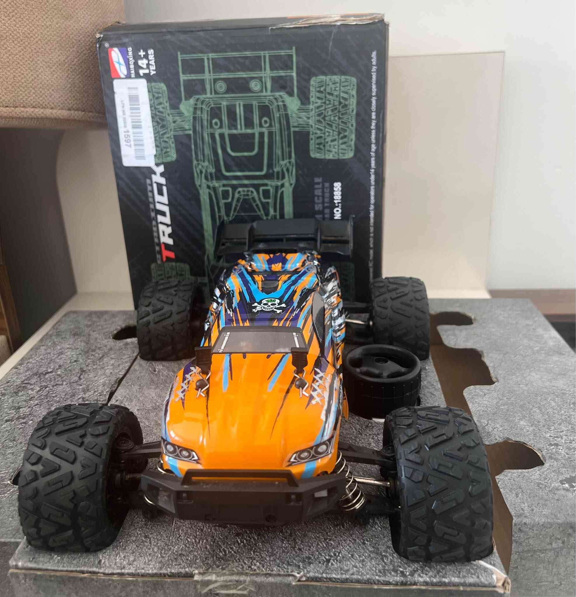 Rc Car 1:18 brush
سەیارەی کۆنترۆل قیاسی ١:١٨
خێرای ٤٠ کم  کاتژمێر
نوێ ناو پاکەت
دوری کۆنترۆل ١٠٠ مەتر
نرخی ٣٩ هەزار.گەیاندنی هەیە رانية, السليمانية


**إذا كنت صاحب هذا الإعلان وتريد حذفه لأي سبب، رجاءا أرسل رسالة إلى الدعم الفني**