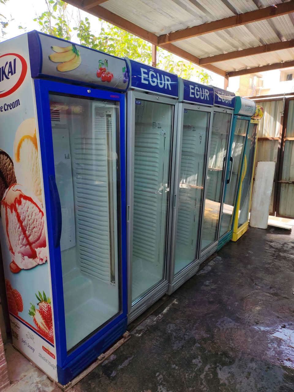 عارضات للبيع مستعملات قليل اخو الجديد للتصال ***********تركي الأصلي ضمان شهر واكو توصيل العنوان بغداد جميلة نضافة 100\100توصيل بغداد محافظات
