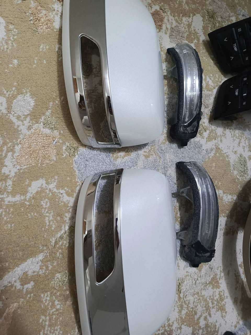 السلام عليكم/ غراض لاندكروز اصليات اوجدد تفصيخ للبيع للاستفسار ***********
