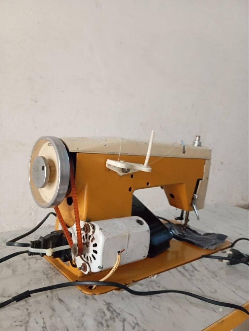 السلام عليكم ورحمة الله وبركاتة ماكنه خياطه ياباني الاصلي ماكنة جاهزه للخياطة اي نقص  التواصل على هاذ الرقم ***********
