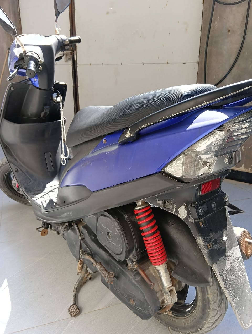 دراجة ماكس عدلة
بوشة 49 بلاد
دراجة حاوية رمبة 
كهربائيات جوزة كله شغال
صالها شهر من طلعتها
صالنصة بلاد
رجائن المو شراي لا يراسلني
السعر خاص 
***********
