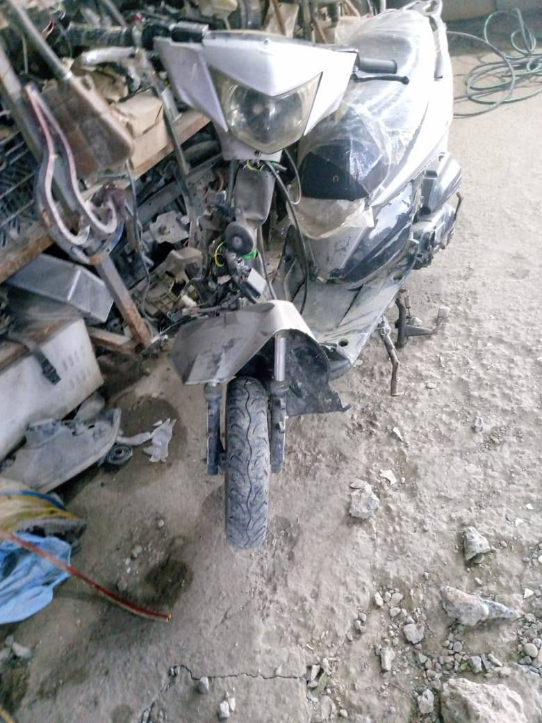 كوم حديد غراضها موجوده 75 بيها مجال قليل مكان عطيشي ***********
