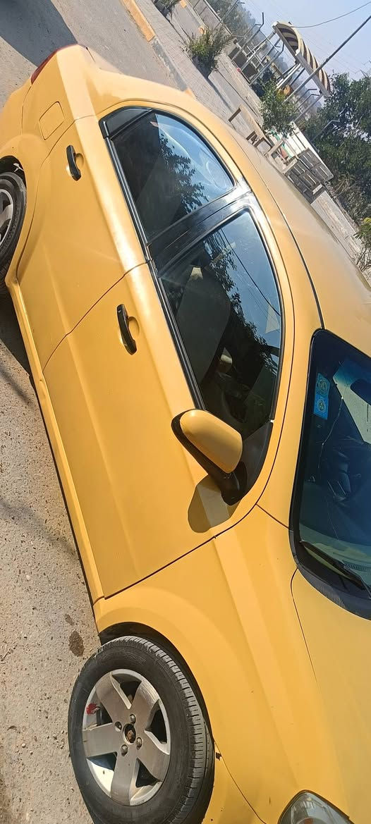 افيو خليجي شركه عامه صفراء بلاديه محرك مفتوح كير اوتو ماتيك محرك جديد كير.جدير جامم كهربا رقم بغداد بأسمي مصفره هيئه وغرامات وهزه جديده جاهزه مصبوغه جديد للجماليه اثر جراد وطخات بسيطه كهرابائيات جاهزه تخم تاير جديد باتري جديد سياره مال جناي اني اشتغل بيها  مكاني بغداد..ابوغريب ...على الخط السريع السعر ٥٣ وبيها مجال للشراي  *********** والف هلا
