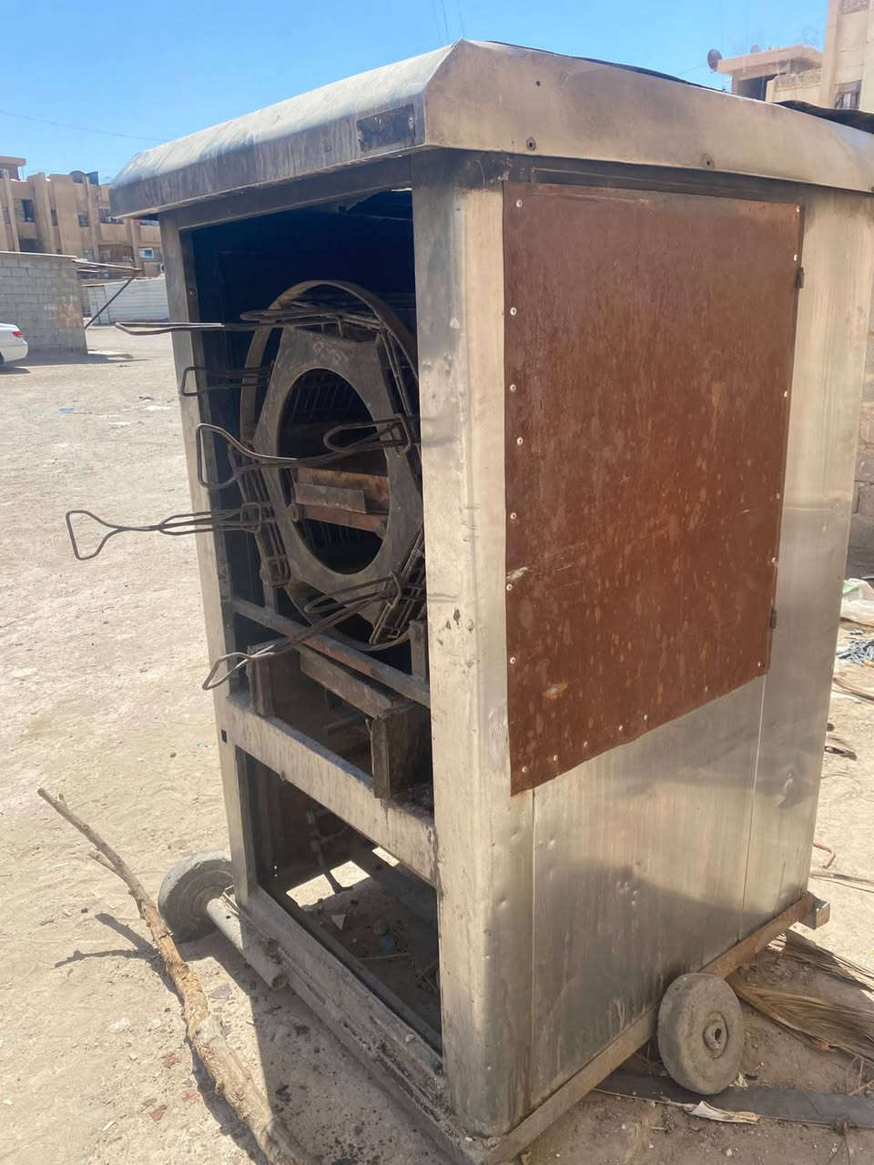 300 الف وبيها مجال مكانها بابل سكندريه ***********
