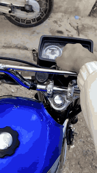 ماتور ايراني بارت للبيع ،مكينه كبس وشاصي بشرط ، منفيست اصلي ، السعر ٤٧٠ الف وبي مجال بسيط جدا حك الجيه، مستعجل على بيعته ، رقمي  *********** وتساب
