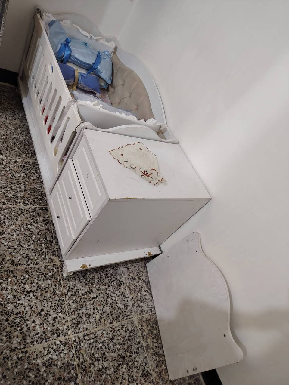 السلام عليكم جربايه طفل بيهه ضرر بدون هزاز  
عنوان بغداد ابو غريب شهداء شارع ٣٠
  سعرهه 35 الف 
 خاص موجود الي يحب يستفسر


**إذا كنت صاحب هذا الإعلان وتريد حذفه لأي سبب، رجاءا أرسل رسالة إلى الدعم الفني**
