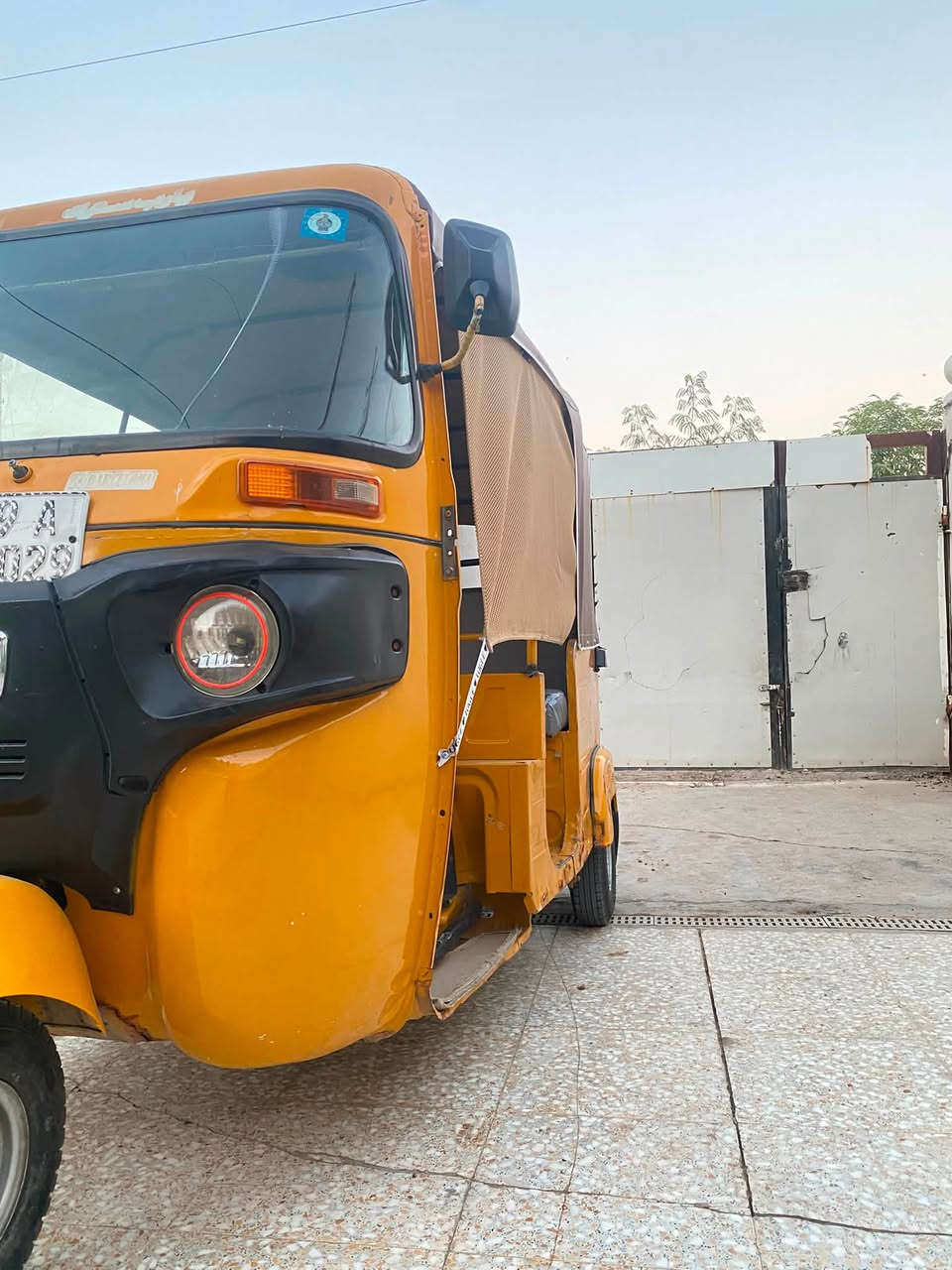 السلام عليكم
تكتك2020رقم كربلاء أنكليزي مشروع وطني 

تكتك خير من الله مكينه شاركها جديد وكل الادوات شركه 

اكسل مكفول لغد الايسر بي صبغ ومعجون على كد شبر والباقي صافي تخم تاير جديد صلايب دبلات كله جديد ايدي بيها  سعرها (6500)وبيها مجال بسيط دوشمه جديده ومسجل

مكاني بغداد المحموديه للاستفسار 

***********

***********

متواجد واتساب
