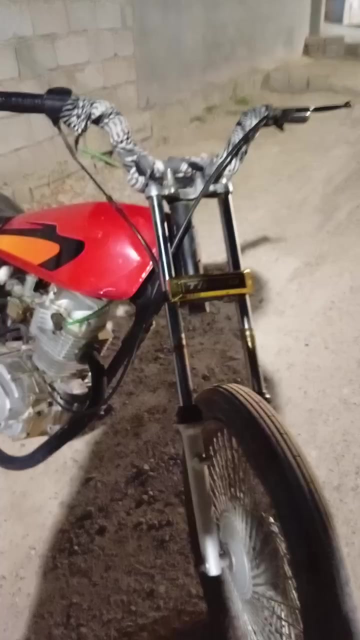 سلام عليكم شباب دراجة نامة حربي للبيع لمحرك موديل 20
لشاصي 17 لا تبخر ولا نضوح دهن لمحرك حلو ناعم انطيهة شرط ترفع بيهة لسعر (225) وبيهة مجال مكاني ديالى دلي عباس هاذا رقمي ***********👉🏽
