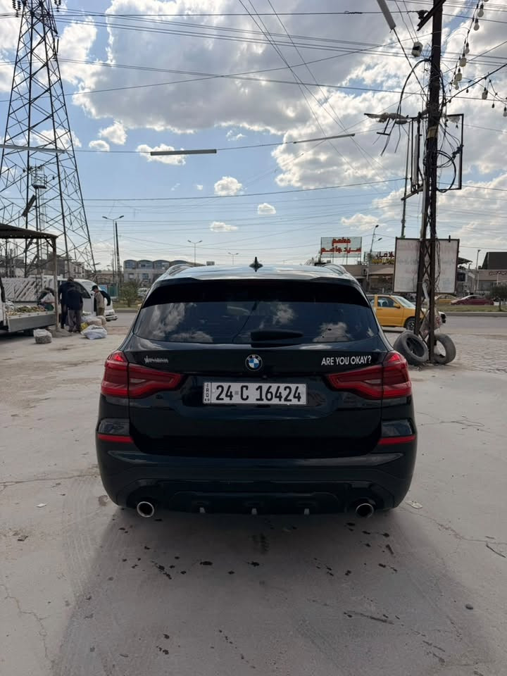 Bmw X3 xdrive30i  2018 وكالة العروش مكفولة من قطره الصبغ بيها كم طخه عايفهن على حطتهن 
محرك 2000 تون بور تيربو 245 حصان
دفع رباعي نظام xdrive 
السيارة فول عدا الكراسي الكهرباء  
تبريد قطعتين 
عدادات ديجيتل يتغير ويه الوضعية 
اربع وضعيات قيادة ايكو نورمل سبورت سبورت بلاس 
شاشة تحكم ايماءات تعلي الصوت وتنصي عن بعد رادار 360 درجة 
وقوف تلقائي عند الرجوع بردات خلفية 
عليها تخم تاير جديد رن فلات 
السعر 155$
مكانها بغداد 
***********
