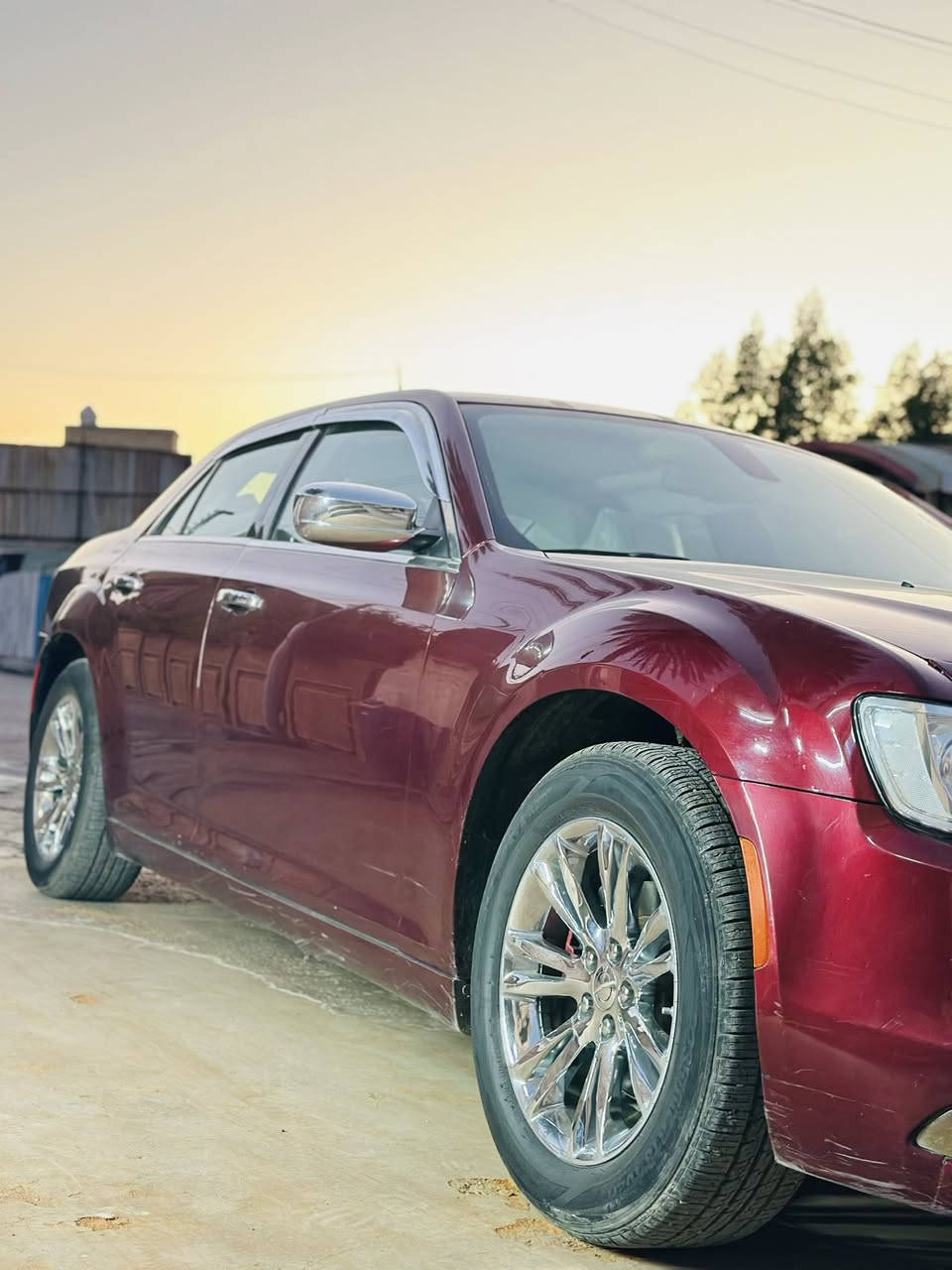 اوباما لون كرزي موديل 2017 نوع c300
محرك 3600 المرغوب 
وارد امريكي 
جاملغ خلفي كص بدون شاصي
جاملغ امامي صبغ 
بنيد كلير من امريكة
بدون شواصي 
بصمة تشغيل 
تشغيل عن بعد
بانوراما
تبريد قطعتين 
تو ويل 
داخل جلد بيجي 
لايت زنون اصلي
ويل قياس 18 مكسيكي 
تخم تاير كوري 
عليه ادامة كامله 
السيارة عليه نصبة تخبل  

السعر ١٩٥ بيهة مجال 

مكان الشعب سوق  4000 

***********
