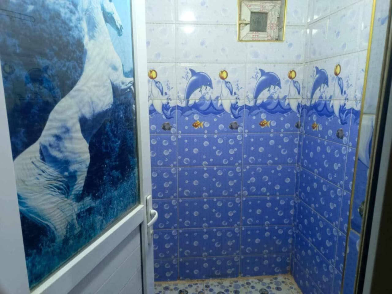بيت للبيع المساحة 100متر زراعي مقابل هيأة الزهراء سايدين سوق ميسان 3بيت عن التبليط صب كونكريت سقف واساس غرفة صالة     مطبخ استقبال  البيت نظيف جدآ السعر65مع المجال البسيط الاتصال على الرقم***********
