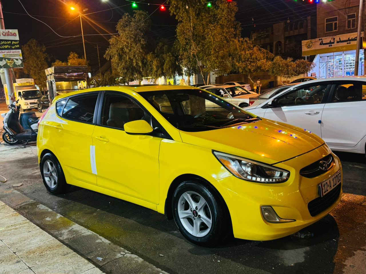 السلام عليكم
للبيع اكسنت ٢٠١٦ كندي 
فول مواصفات 
سلايت 
داخل جلد 
هيتر بالكشنات 
مري كهرب 
طخم جديد تايرات جدد
كير شرط تبريد تدفئه شرط 
مكينه جي دي اي بيها شويه تنقيص 
بدون ضرر  بيها تلگيطات مال تكسي 
هيئه وغرامات صفر 
مكاني موصل حي الوحده 
السعر ١٠٨ وبيها مجال 
***********
***********
