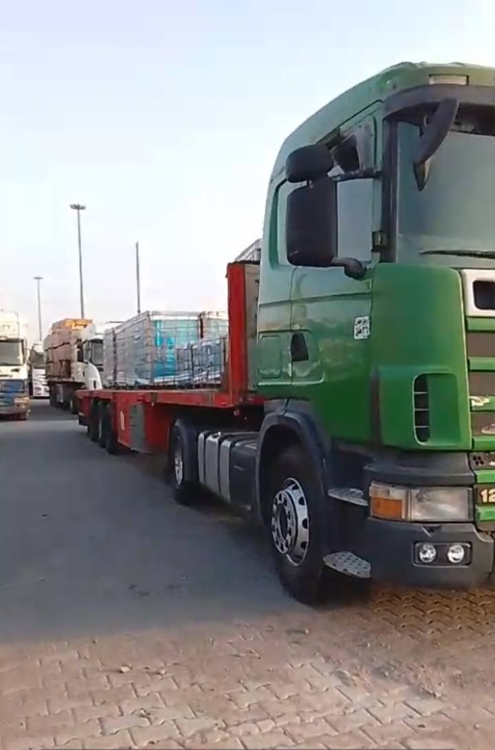سلام عليكم سكانيا 2003نجكتر كير محرك تخم تاير راس وعربانه مكفول كفاله عامه سنويه جديده  سعرها خاص 
 مكانها السماوه الشراي يتصل ***********
