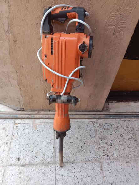 السلام عليكم من رخصه الادمن غراض للبيع المكان فلوجه قرب صناعه الجولان الاستفسار *********** مع واتساب او ***********0 ارجو الاتصال غير متواجد على التعليقات
