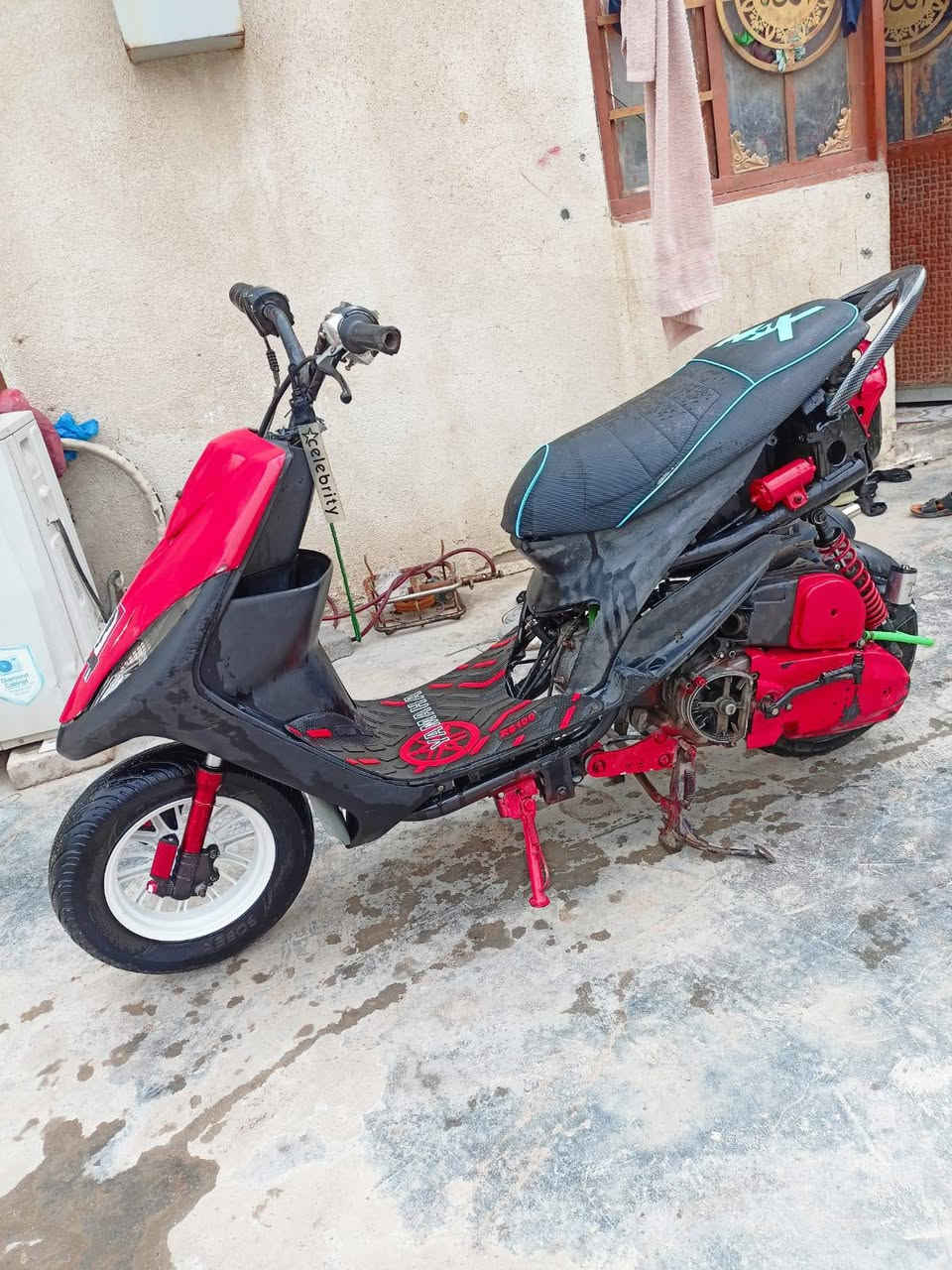 السلام عليكم دراجه ماكس اي شيء ما بيه دراجه حلوه العنوان بصره الزبير هذا رقمي على الواتساب ***********
