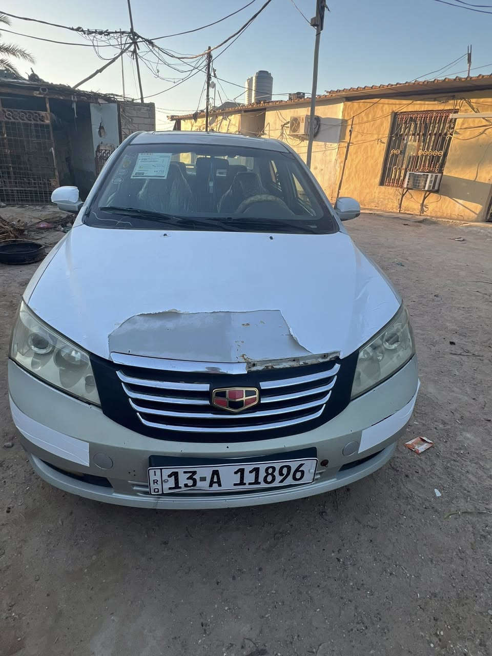 م كراند 2013السياره جاهزه مكينه وكير على الشرط حداديه جديده تخم تاير تبريد ثلج سياره فتحة سقف طخه جاملغ ايسر مكان السياره نجف الحيدريه رقم إنكليزي ب اسمي 
السعر 45وبيهه مجال 
***********
