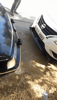 السلام عليكم
موجود بدي كت كامل نيسان صني من موديل ٢٠١٤ لحد موديل ٢٠٢٥ متكون من لحية أمامية + دفيوزر خلفي + دوسات جانبية ثنين سستم كامل وقالب يكعد 
السعر ٩٠ الف وبي مجال ممتواجد على الفيس هواية خابر وتدلل 
***********
