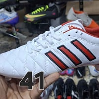 احجز بالخاص • تدلل • ملابس