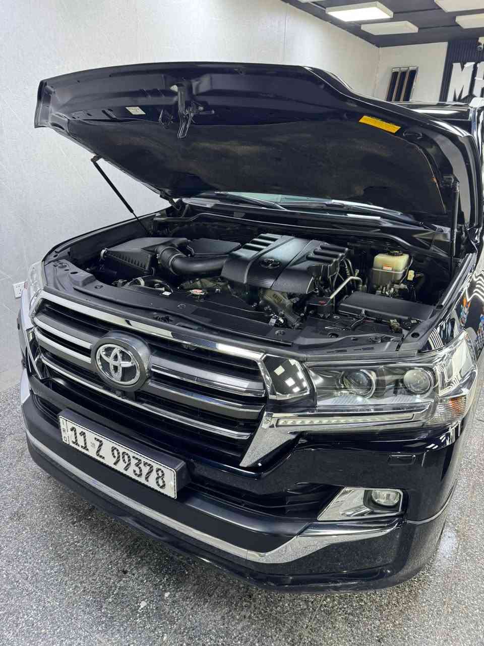 السلام عليكم 
‏

لاندكروز موديل 2020 بريم
 
فول مواصفات 1/1
 فتحة 
بصمة 
حساس خلفي وامامي 
ثلاجة 
كراسي كهرباء 
تشغيل عن بعد 
شاشات عرض  
دفع رباعي 
شاحن واير لس
كامرات 360 درجة 
مري شفط 
وباقي المواصفات معروفة
ماشية 85 الف

ملاحظة // السيارة كفالة عامة من جميع النواحي

استفسار📞 ***********

العنوان📍زيونة تقاطع ملعب الشعب خلف محطة وقود المثنى
