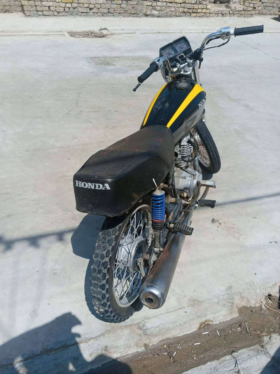 السلام عليكم 🏍️اربعه كير نوع راضي.   كلك.  كلك.  ///مكفوله عشائريا///   مكينه نشطه🚁 لا تنقيص ولاتبخير.  عوزهه شويه ترتيب. العنوان كوات فلاحيه. ا
السعر ٢٥٠.   💰
للتواص خاص او 

***********للتصال

***********واتساب فقط
