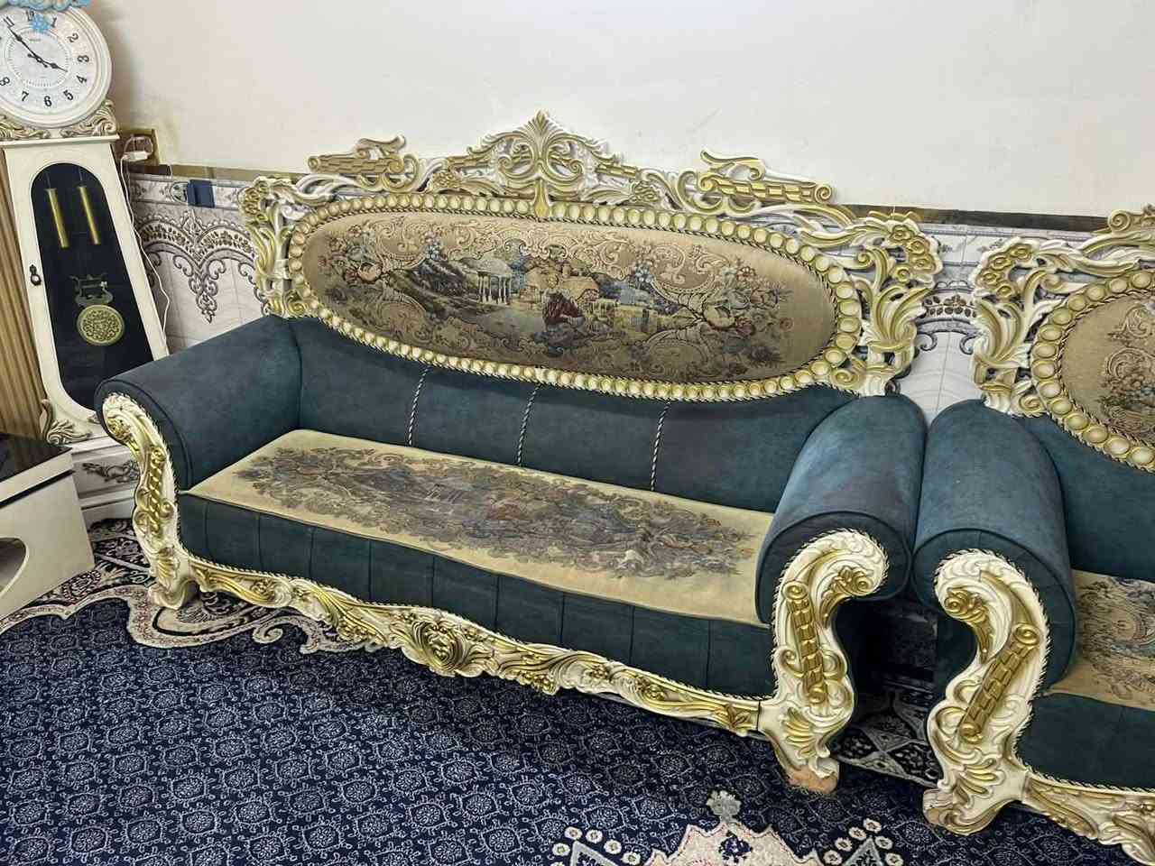 تخم  ملكي للبيع
السعر 325 وبي مجال
***********
مكاني بغداد المشتل
