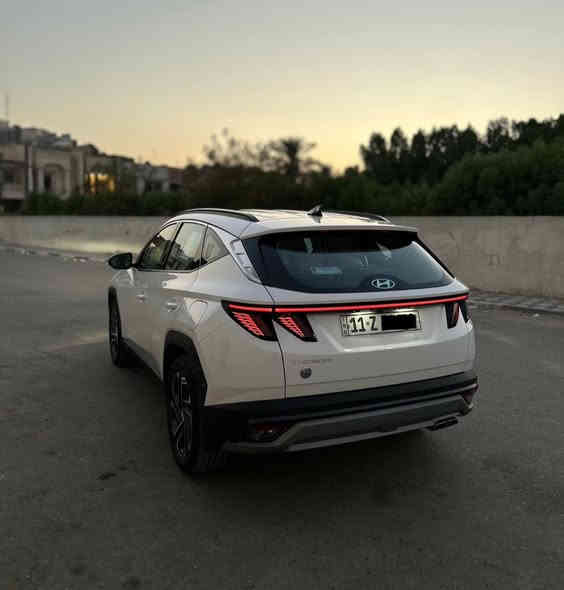 للبيع هونداي توكسان خليجي موديل( 2025 )السياره بعدها زيرو ماشيه( 2000 )كيلو والسياره مكفوله من كلشي وبيها ضمان شركة الاولى شركة هونداي مرقمه بغداد بأسمي

مواصفاتها فول عدا البنروما  مكينتها( 2000 )دوش 

بصمه دخول

بصمه تشغيل 

تبريد قطعتين 

تبريد بالكشنات

شاشه متصله الجبيره 

ابل كار بلي

هاندبريك بصمه

4 انضمه قياده 

مقعد السايق كهرباء 

وساده كهربائيه بالكشن

مري كهربائيه تفاعليه

والسعر اتصل وتدلل

// للاتصال //*********** //
