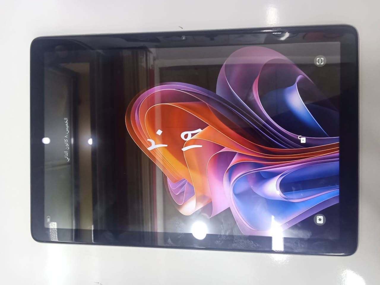 السلام عليكم 
Tap 60 
مساحه التخزين 128
المعالج 8 اساسي ماكس 1.8 غيغاهرتز
ذاكرة عشوائية 4+2
دقه الشاشه 1280×800 
بطارية 5100mAh
لمس سلس 
النظافة 90% 
ما مفتوح 
اصدار 14 Android 
يشغل وضع pc 
العنوان حي المكرمه شارع الطاقه 
وهذا رقمي بي واتساب ***********
سعره 150 وبي مجال بسيط
