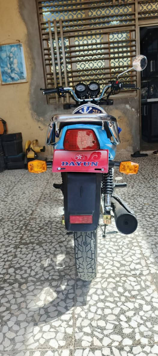 سلام عليكم دراجه دايون عضم مديل 22اوراق أصولي وكيل ثامر كفاله عامه مافتوحه للستفاسر تصل وبيك خير وتدلل ***********
