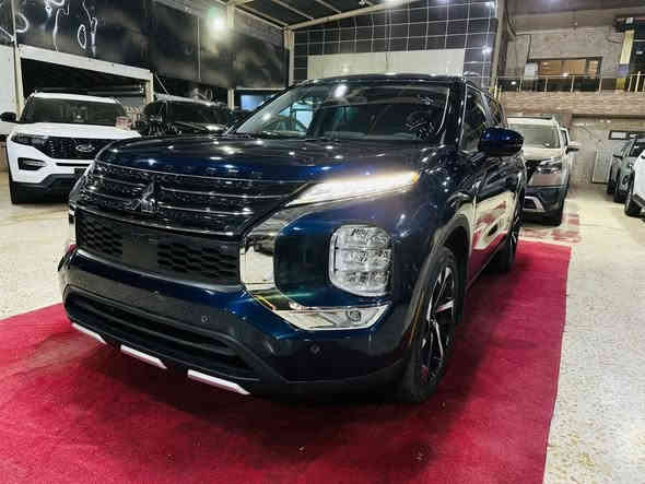 🔴(فرع كركوك) 

🟢Mitsubishi Outlander 2024 SE 🟢

حجم المحرك 4 (2.5L) 

عداد المسافة 19902 mile

🔴(السعر/18500 $)

🔴المواصفات :

بصمة تشغيل
بصمة ابواب
مرايات شفط 
كاميرا 360 درجة 
رادار امامي (تحديد مسار)
رادار جانبي (نقاط عمياء)
رادار خلفي (تحذير من الاصطدام)
السيارة AWD
تبريد قطعتين لمس
تحكم وضعيات القيادة...Drive Modes 
كشنات قماش وجلد+تحكم كهربائي 
شفتات + تحكمات استيرن 
هاند بريك بصمة
اوتو هولد Auto Hold
مانع انزلاق+ABS
شاشة كبيرة لمس+كاميرا
حساسات خلفية
منافذ AUX+USB
وبقية المواصفات المعروفة

🔴(العنوان/كركوك شارع المعارض)
              - - - - - - - - - - - - - - - - - 

🔴للاتصال/

ابو محمد
*********** 

فيصل
***********
