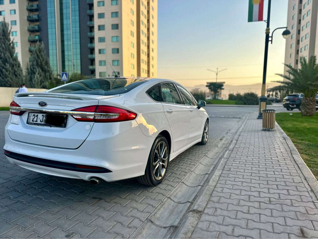 فورد فيوزن ٢٠١٧ 
فورد فيوزن ٢٠١٧.    مكينه ٢.٥ 
كامل لايتو تايه ويلو  ده عامي كراوه به تيتانيوم
بونيدو جامله خ بوياخه به بي ناوگرتن به بي إرباگ 
چوار تايه ي تازه ي له ژيره ته قه و ره قه ي هيچ تيا نيه 
گورينه وه ئكه م  ئه كه ر  به دلم بيت
بو زانياري زياتر به يوه ندي بكه
***********
*********** السليمانية, العراق
